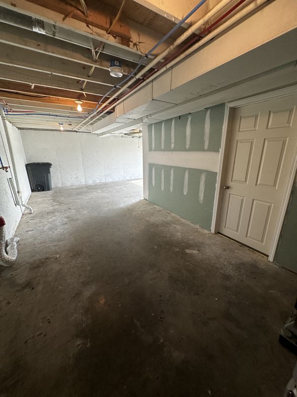 Building Photo - 3235 N 84th Terrace