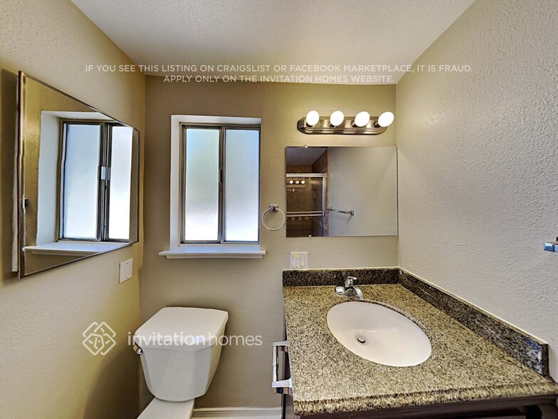 Building Photo - 28153 Haxton Dr