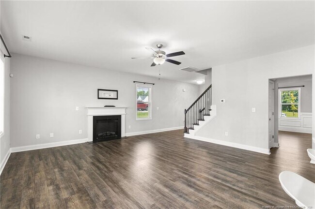 Building Photo - 153 Nairn St