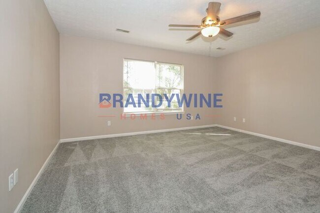Building Photo - $500 OFF 1st Month’s Rent! No Application ...