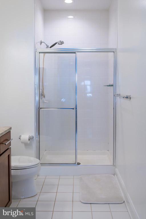 Building Photo - 2350 NJ-33