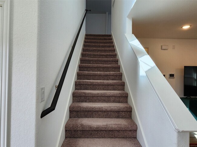 Building Photo - 31322 Whitfield Ct