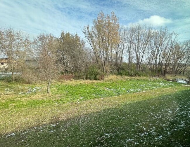 Building Photo - 312 61st St