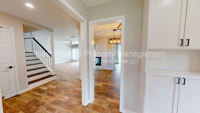 Building Photo - 12345 Tracy Ann Rd