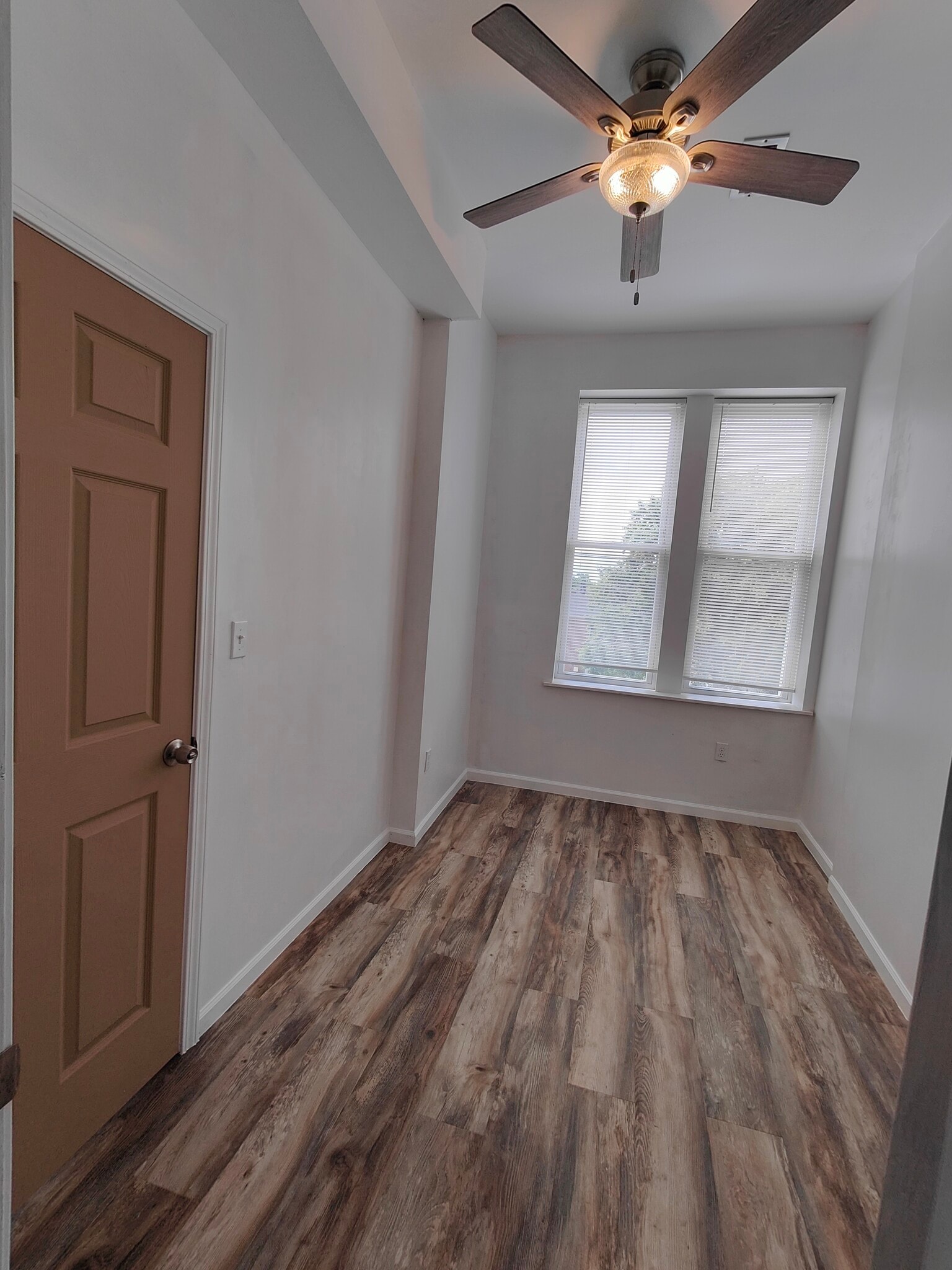 Building Photo - 1326 S Troy St