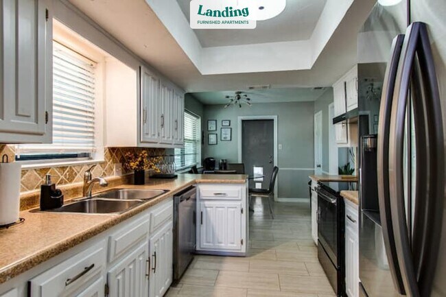 Building Photo - 2728 Chadwick Dr