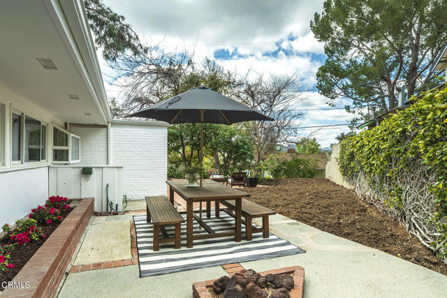 Building Photo - 5045 Redwillow Ln