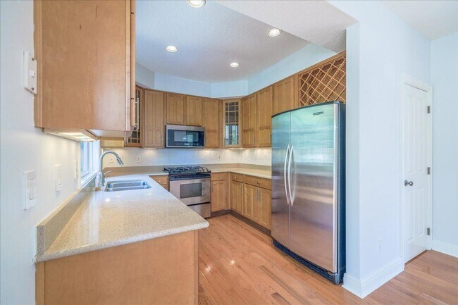 Building Photo - 4611 Trailane Dr