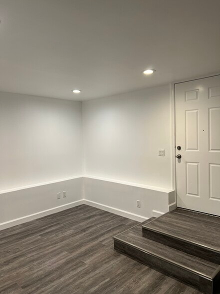 Living Room - 1010 Chester St