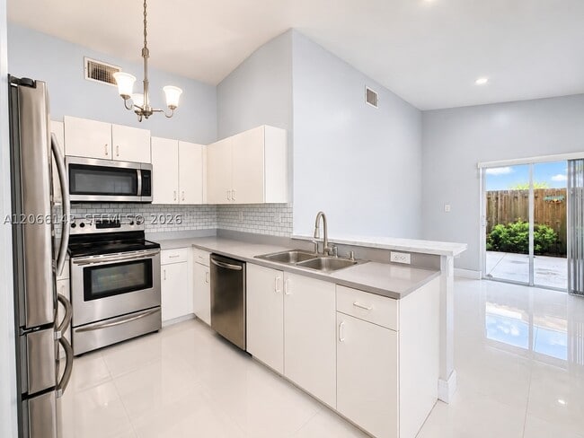 Building Photo - 9720 SW 164th Ave
