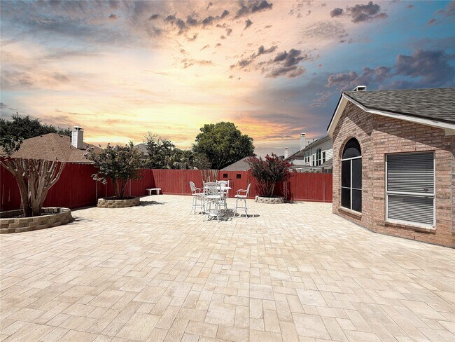 Building Photo - 3822 Shady Harbor Dr