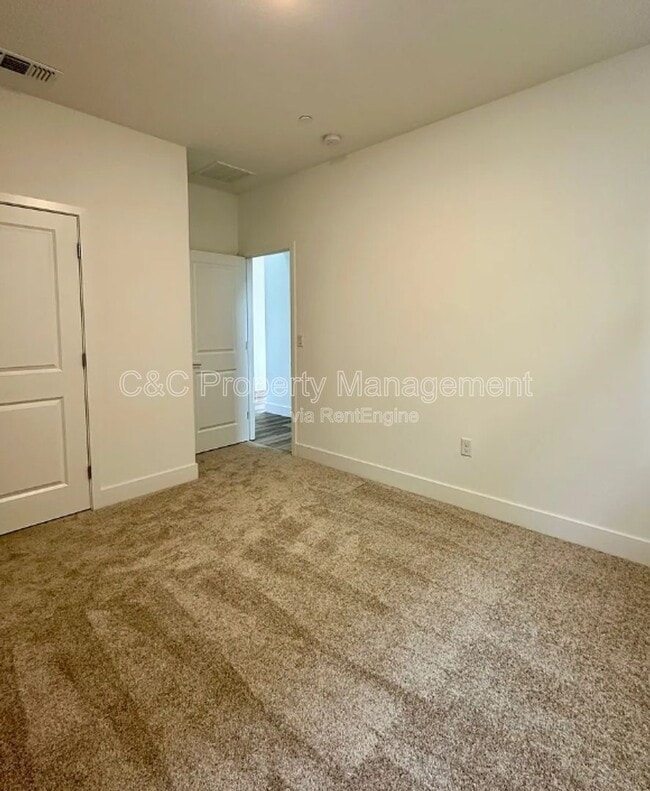 Building Photo - 2782 Old Larks Ln