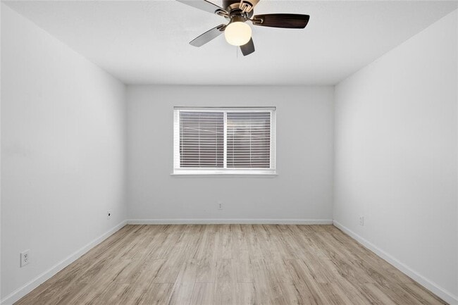 Building Photo - 2705 Windswept Cove