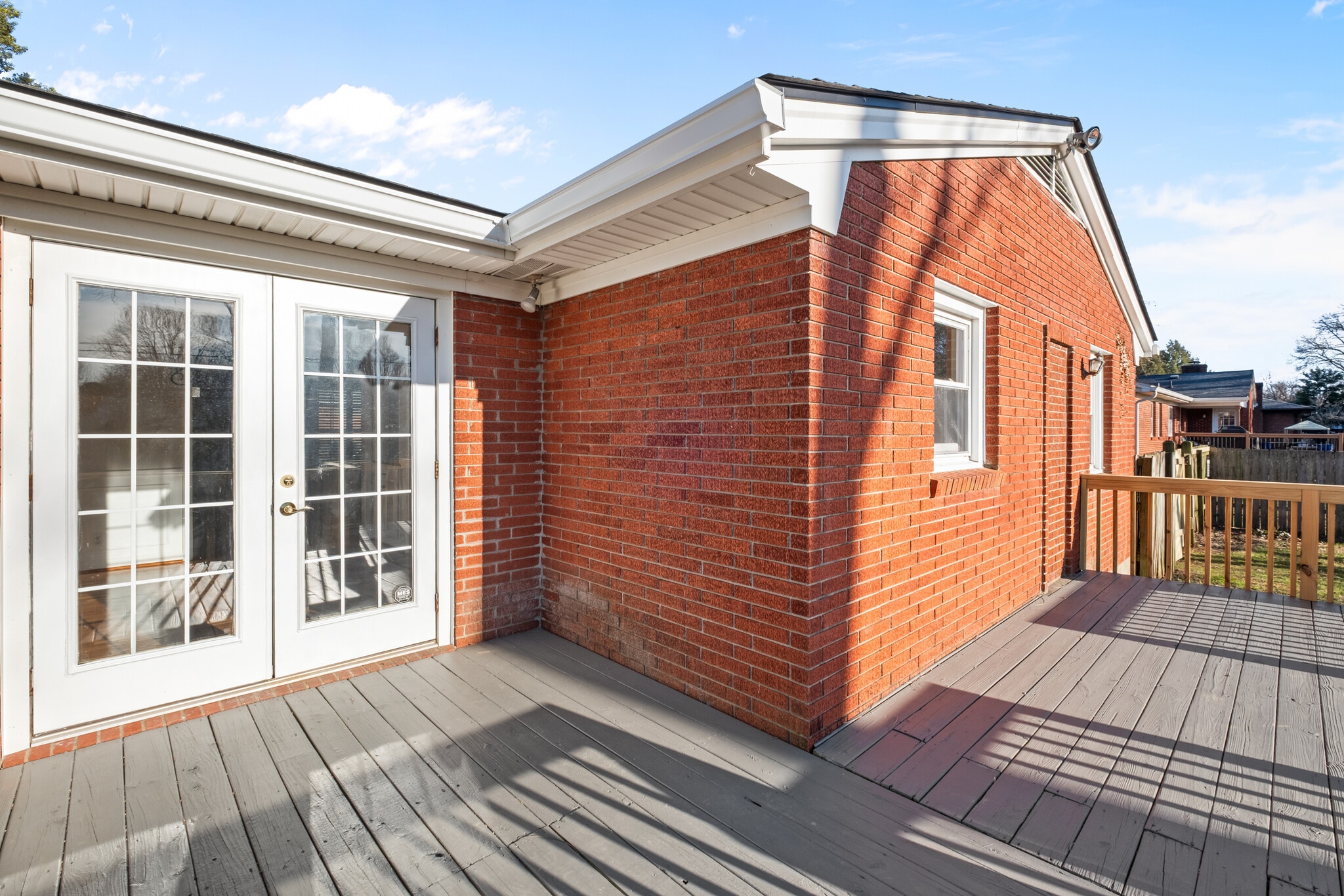 Building Photo - 318 Castleview Dr