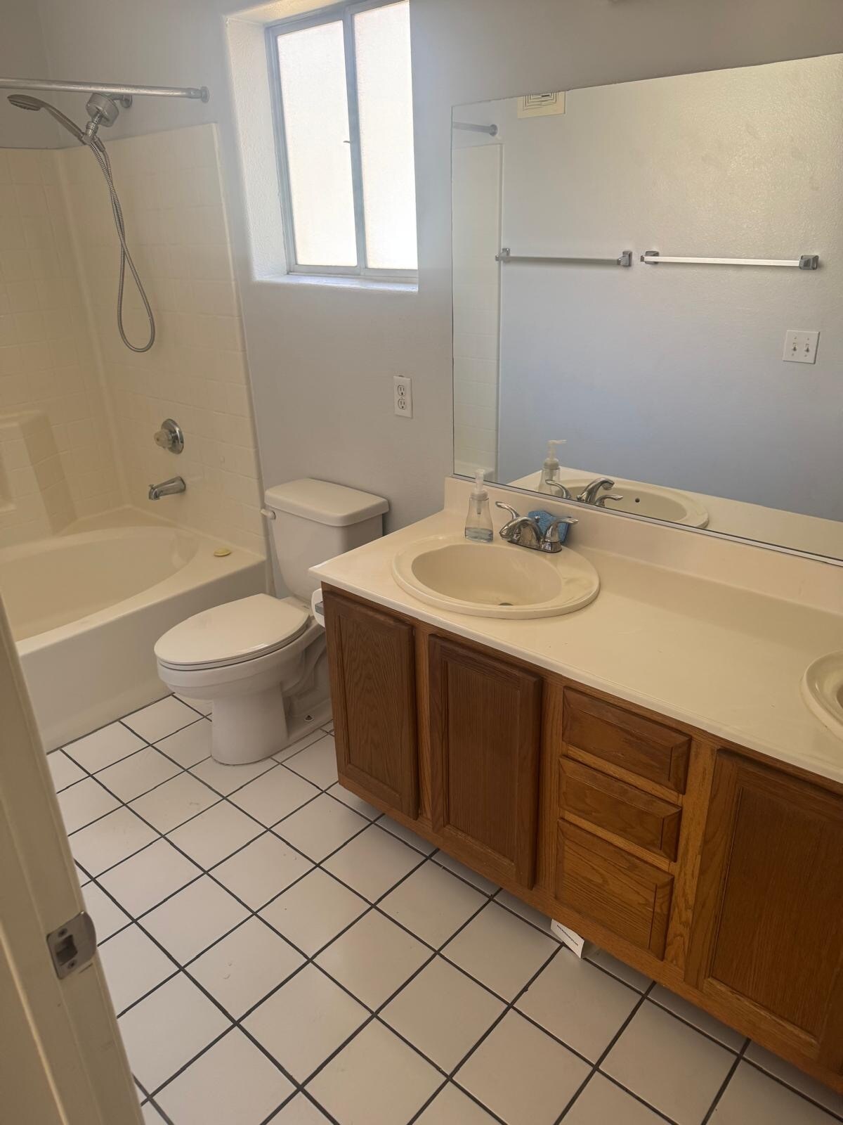 Building Photo - 3119 Key Largo Dr