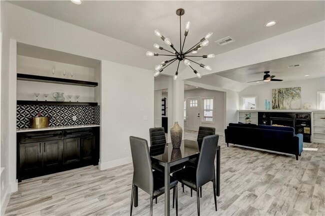 Building Photo - 3 Bed 2.5 Bath 1 Car Garage Built New 2021 in Gatewood Addition