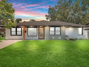 Building Photo - 1506 Wilde Rock Way