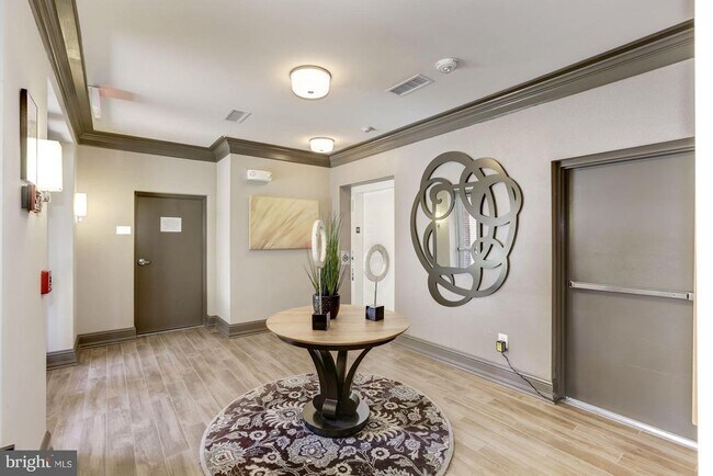 Building Photo - 13740 Endeavour Dr