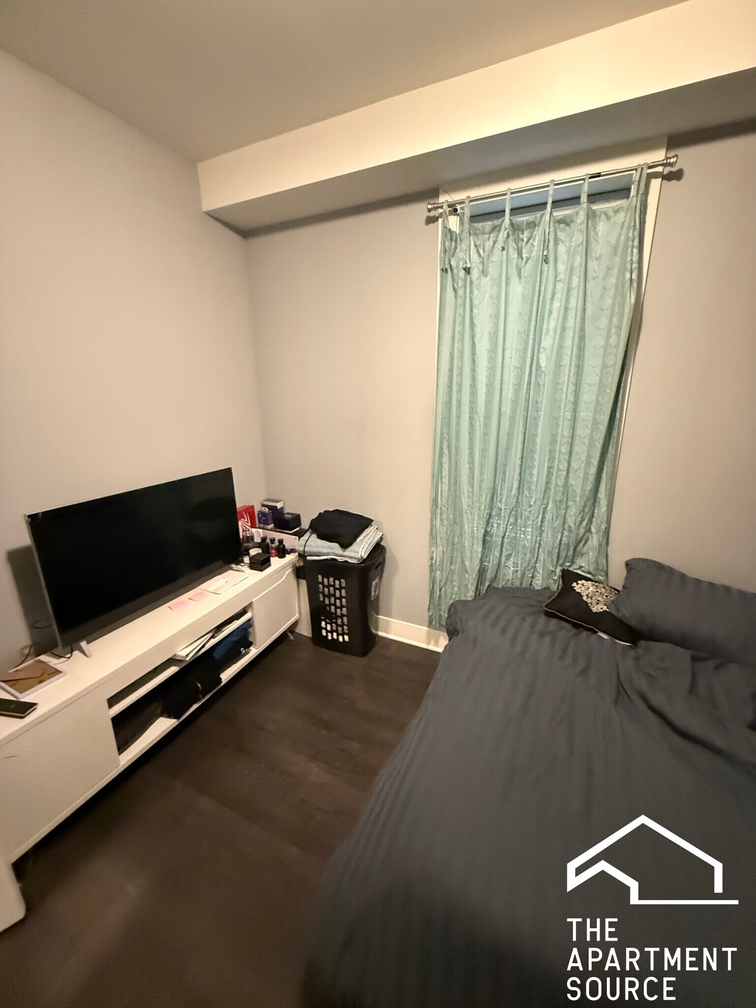 Building Photo - 1433 N Cleaver St