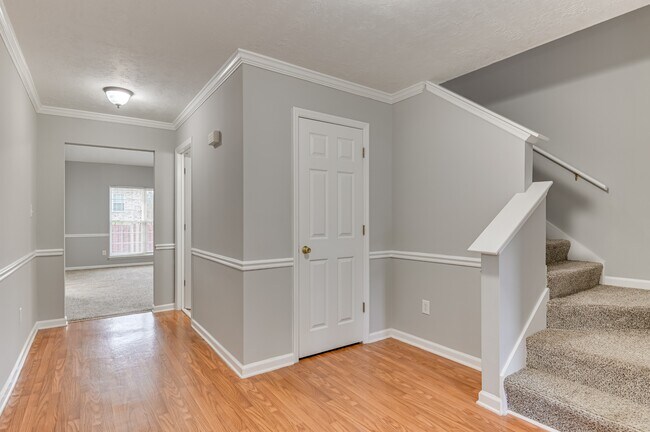 Building Photo - 7635 Pleasantville Way