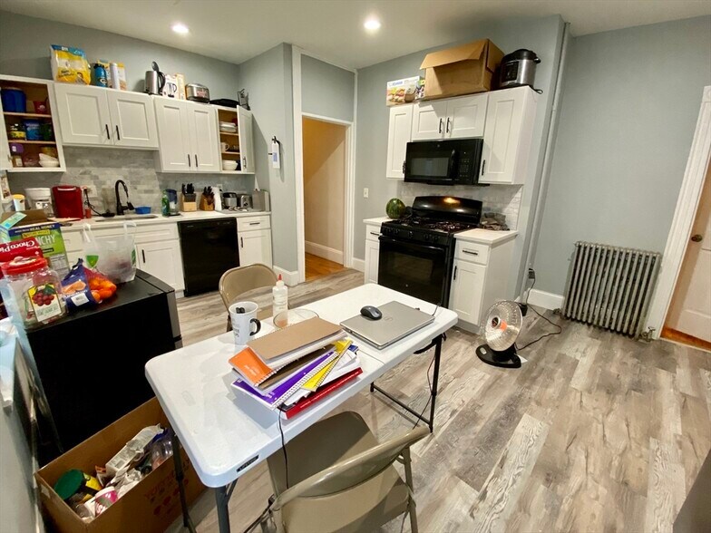 Building Photo - 3 Oswald St