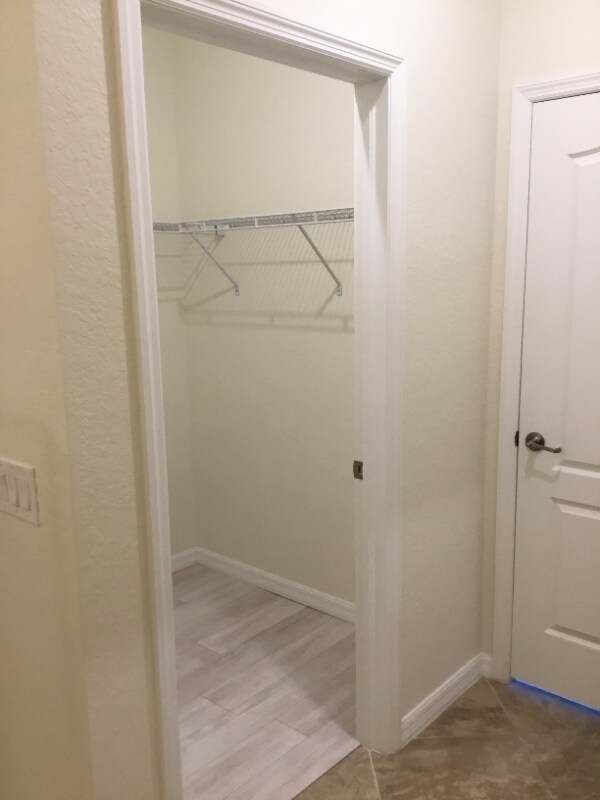 Building Photo - 1611 Parnell Ct