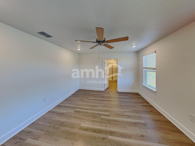 Building Photo - 16536 Cheyanne Ct