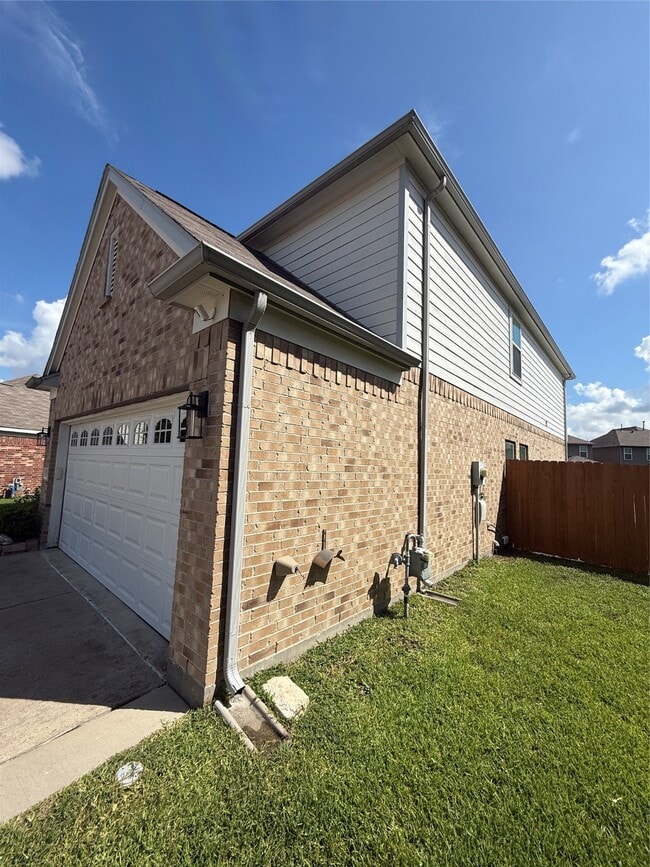 Building Photo - 18306 Fresh Air Ct