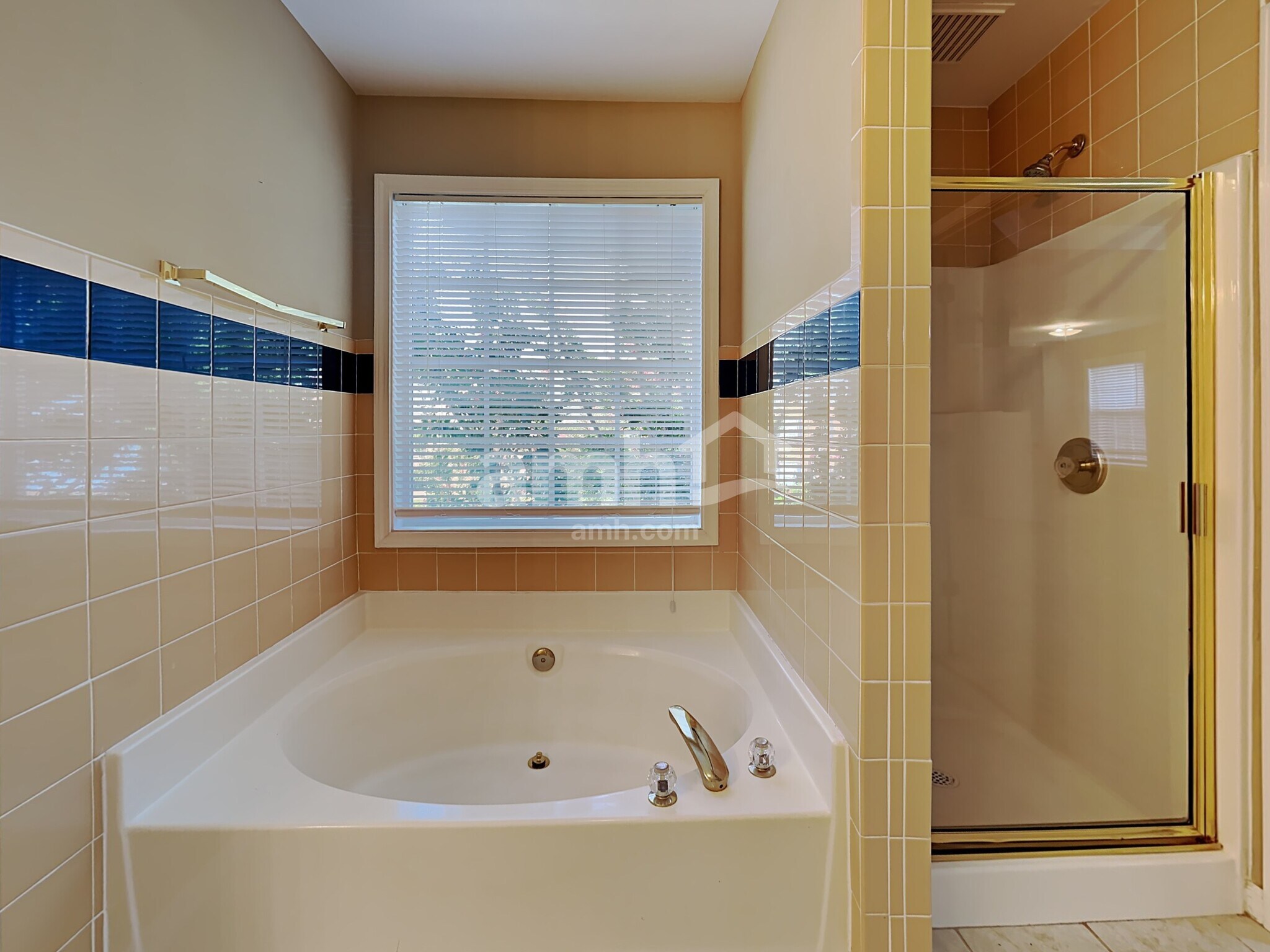 Building Photo - 291 Ivy Manor Dr NW
