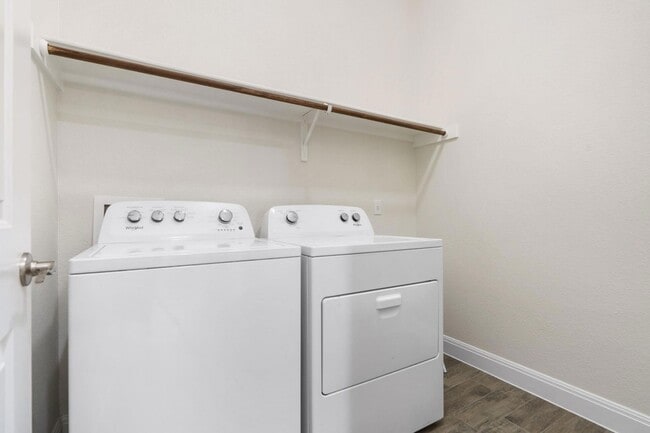 Building Photo - 2304 Arroyo Grande