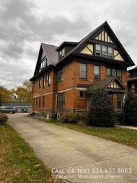 Building Photo - 422 West 10-8