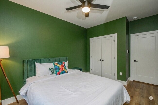 Building Photo - 1504 Evelyn St