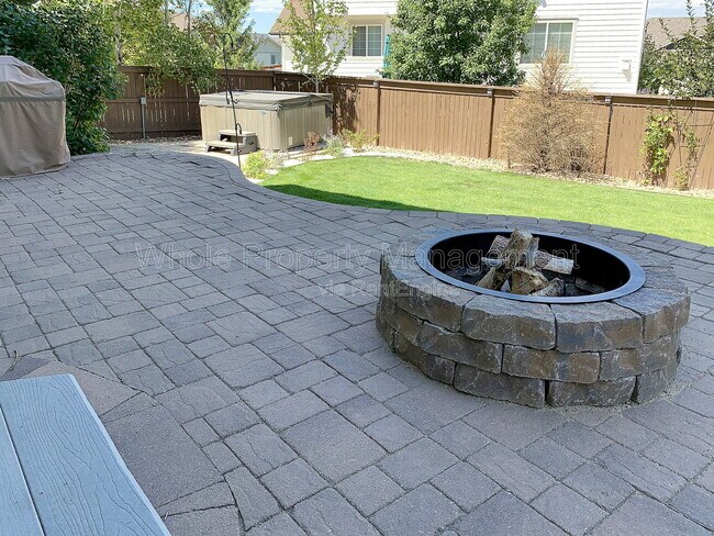 Building Photo - 15450 Carob Cir