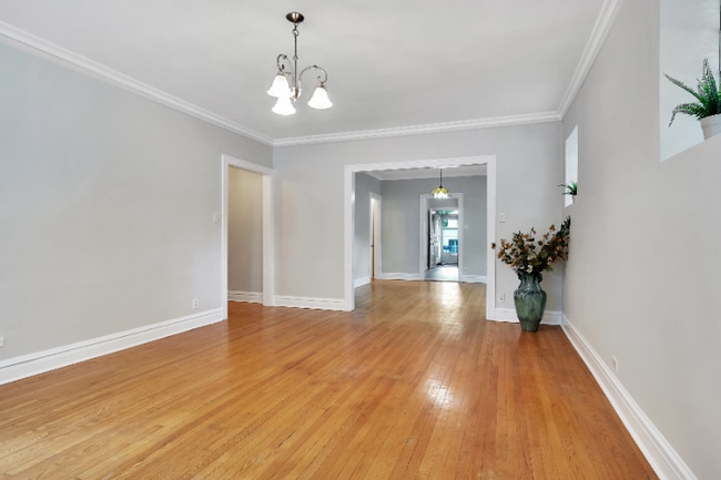 Building Photo - 5658 N Campbell Ave