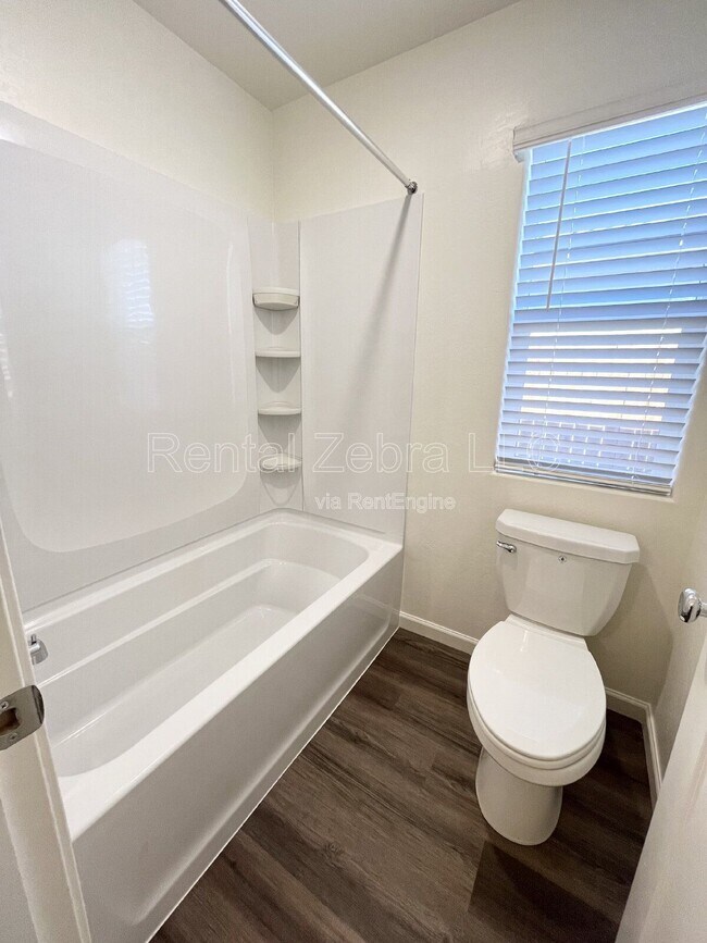 Building Photo - 4075 Cinnabar Ct
