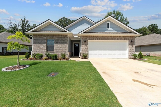 Primary Photo - 14971 Greenleaf Dr