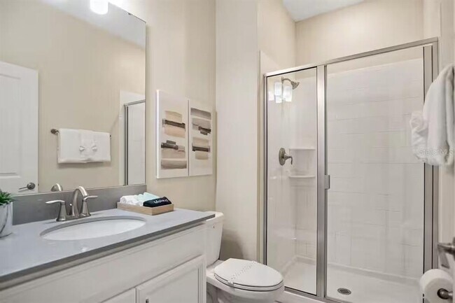 Building Photo - 4965 Windermere Ave