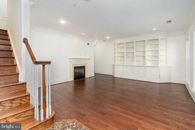 Building Photo - 720 Carpenter Rd