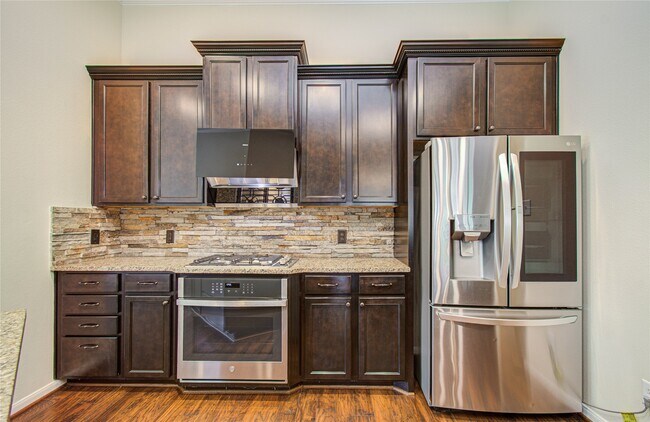 Building Photo - 28666 Pleasant Forest Dr