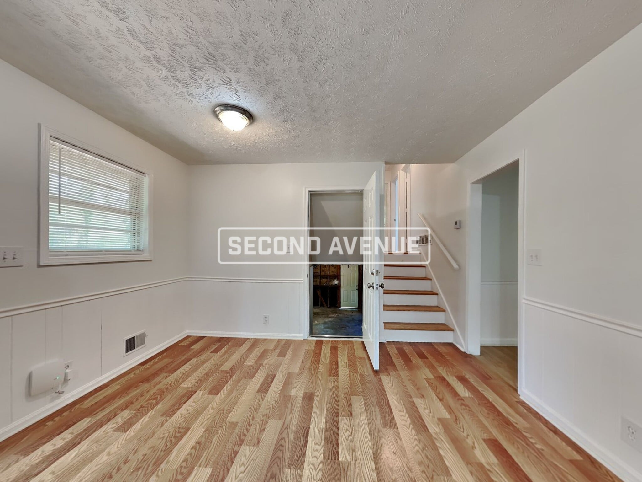 Building Photo - 1406 High Meadow Dr