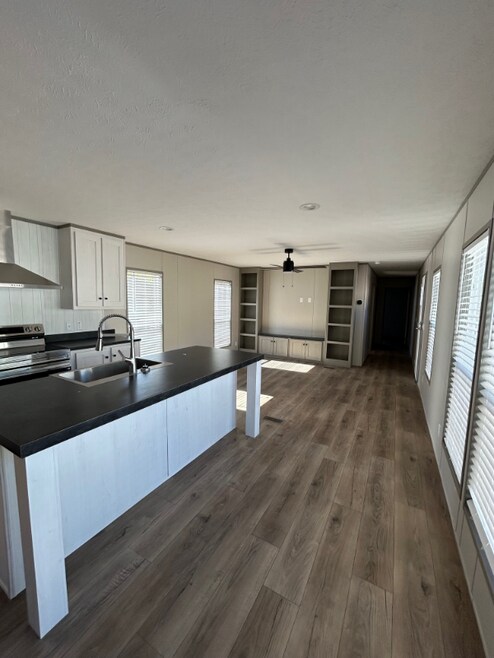 Building Photo - 316 Owens St