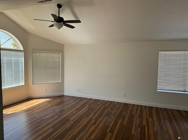 Building Photo - 3648-3614 W 14th St