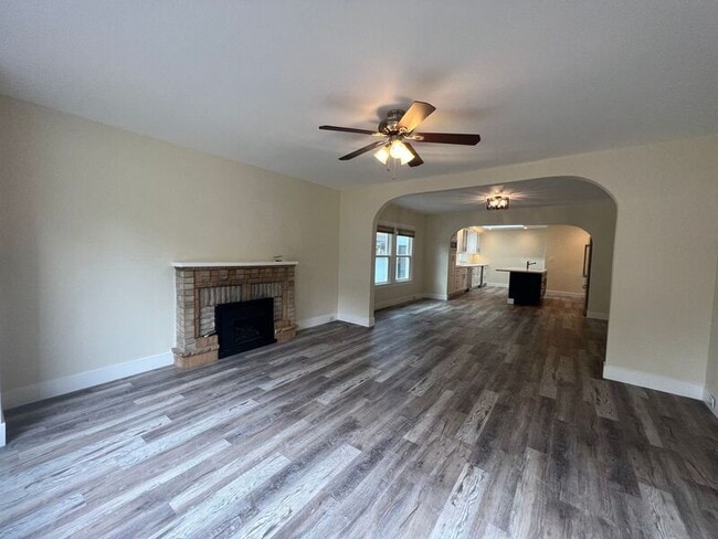 Building Photo - 3226 Fernside Blvd