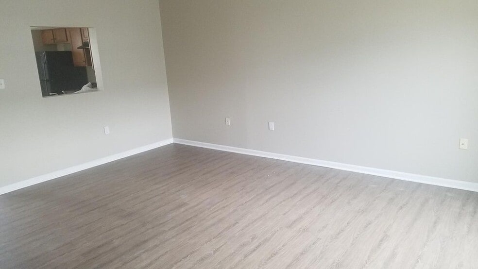 Building Photo - 105 Checko Ct