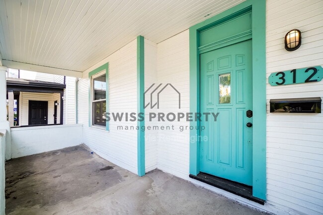 Building Photo - 312 S Central Ave