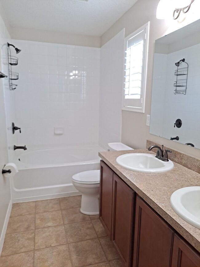 Building Photo - NEW SMYRNA BEACH 3BR 2.5BA TOWNHOME AVAILA...