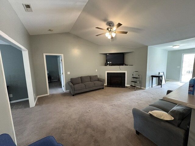 Building Photo - 2205 Locksley Woods Dr