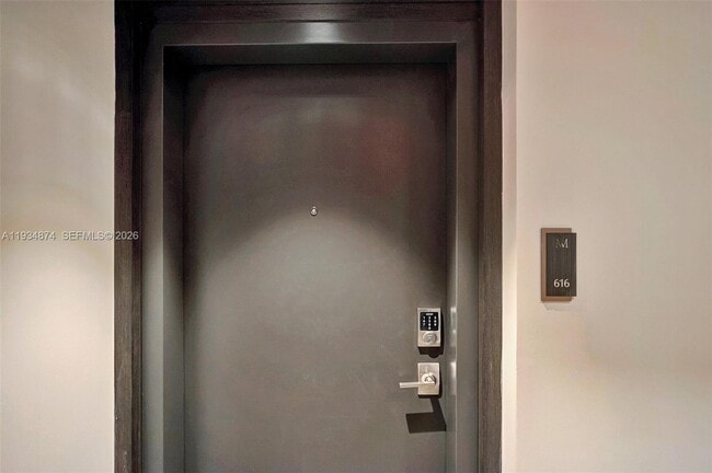 Building Photo - 301 Altara Ave