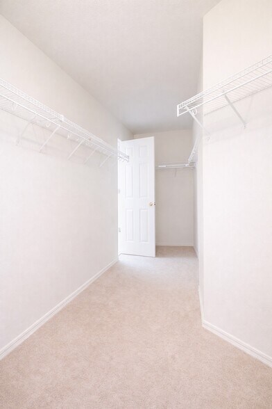 Building Photo - 169 Red Hawk Rdg