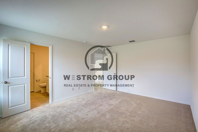 Building Photo - 11831 Arkoma Dr